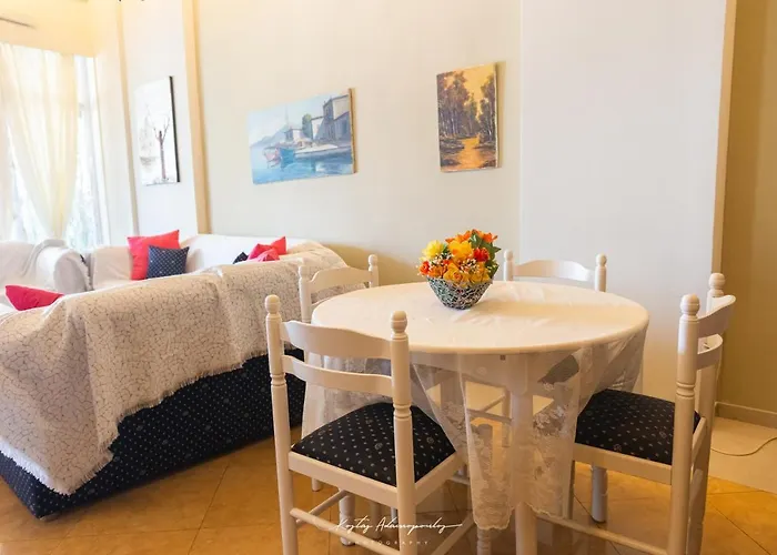Premier Sea Appartement PalaiónTsiflíkion